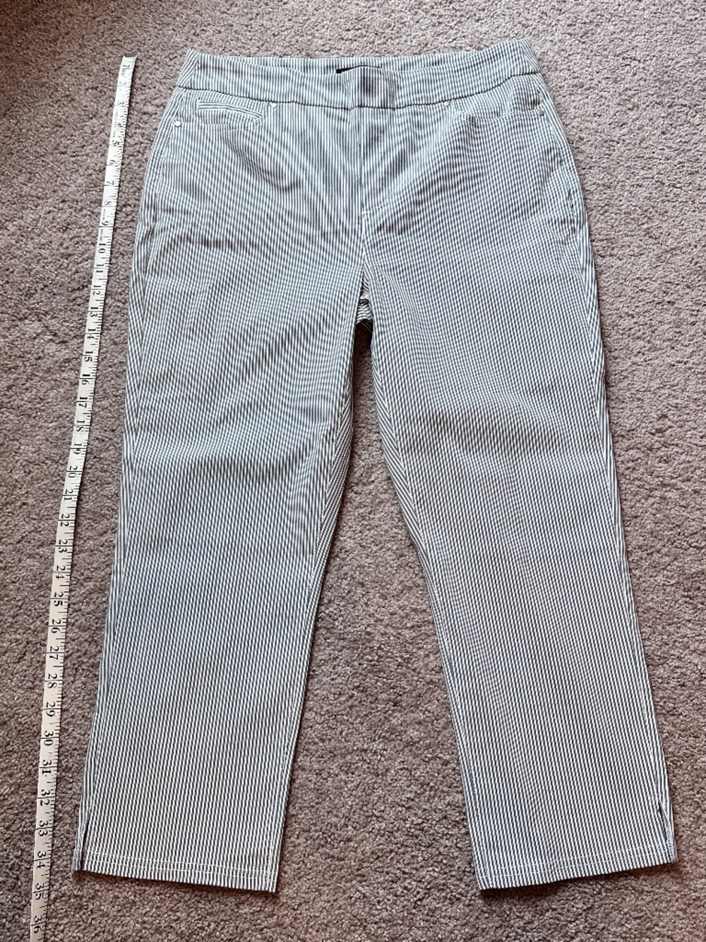 Mario Serrani Women's Comfort Stretch Capri Pants, Navy / Ivory